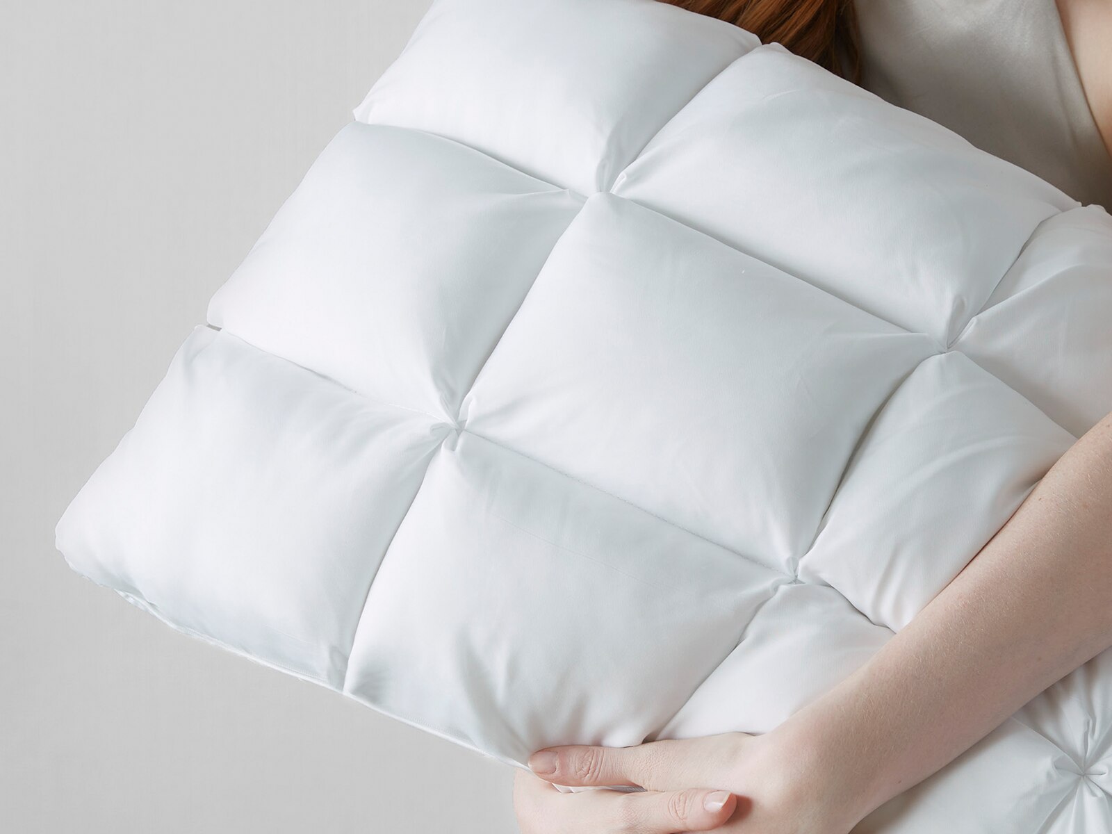 FRíO® Chill Hybrid Pillow